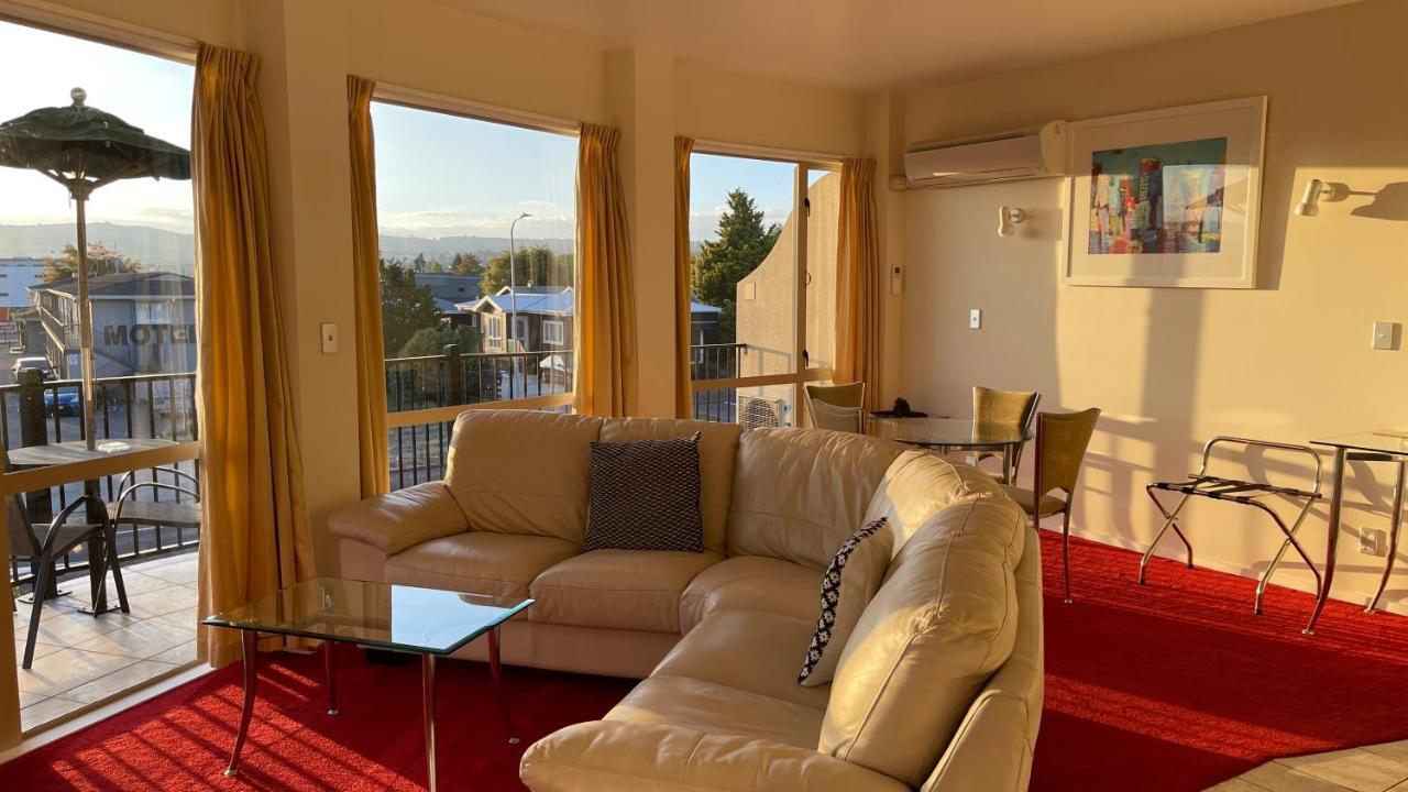 Chantillys Motor Lodge Taupo Exterior photo