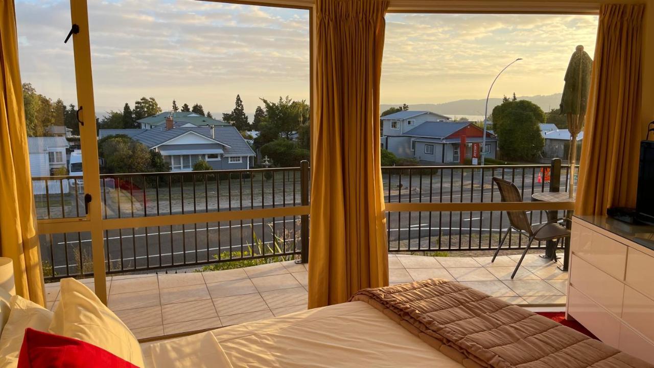 Chantillys Motor Lodge Taupo Exterior photo