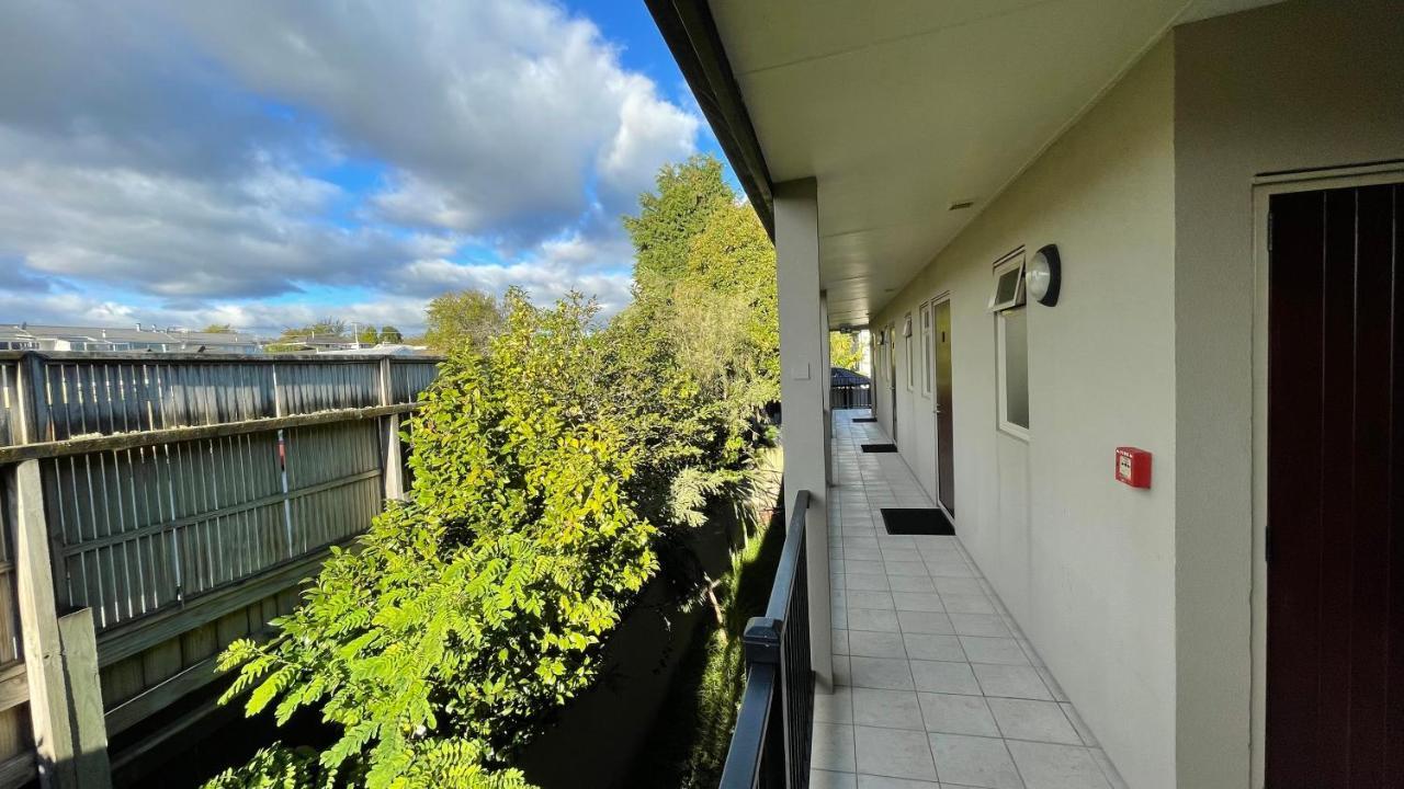 Chantillys Motor Lodge Taupo Exterior photo