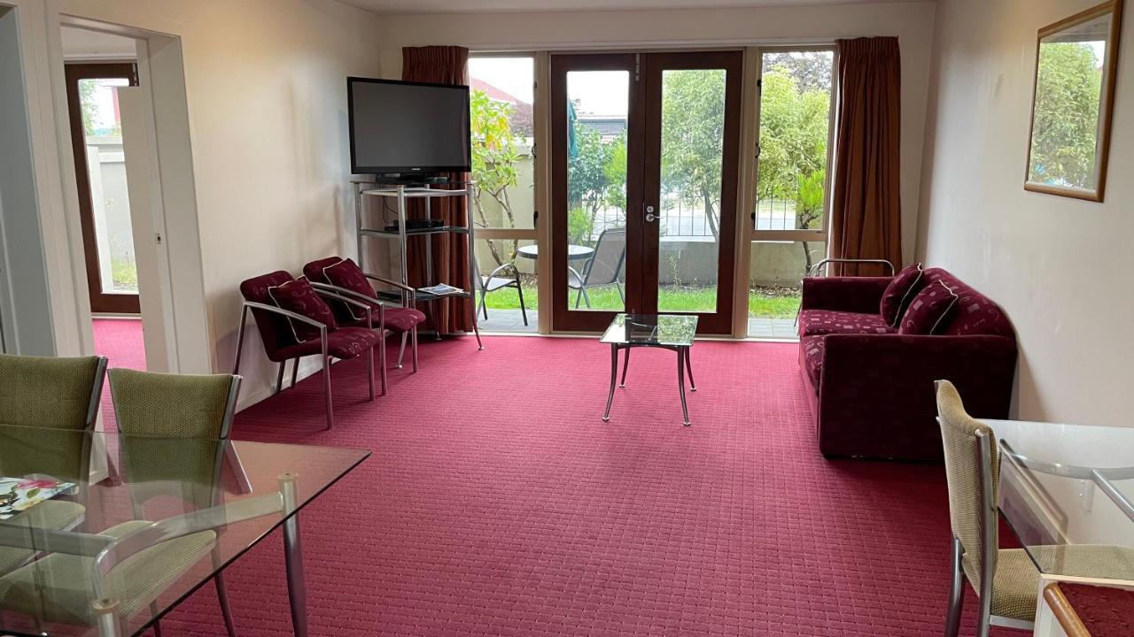 Chantillys Motor Lodge Taupo Exterior photo