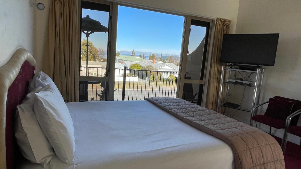 Chantillys Motor Lodge Taupo Exterior photo