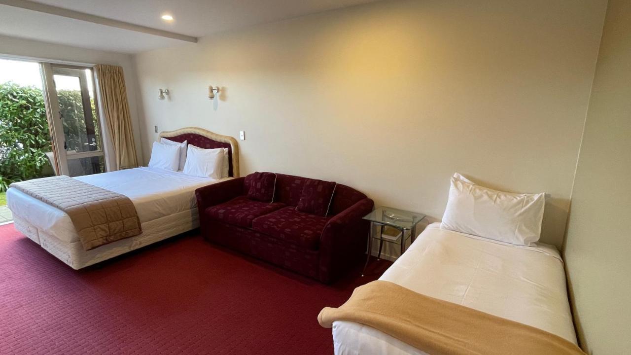 Chantillys Motor Lodge Taupo Exterior photo