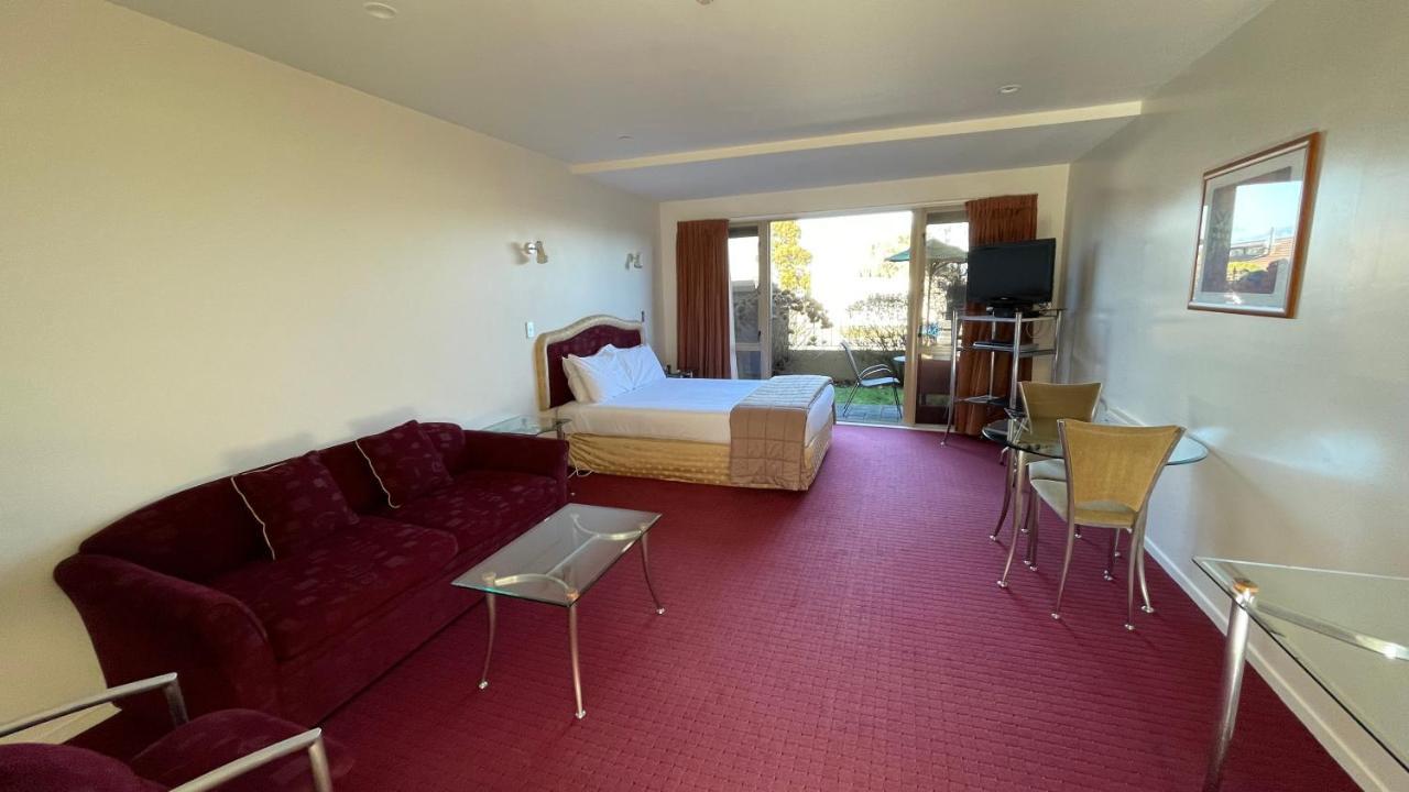Chantillys Motor Lodge Taupo Exterior photo