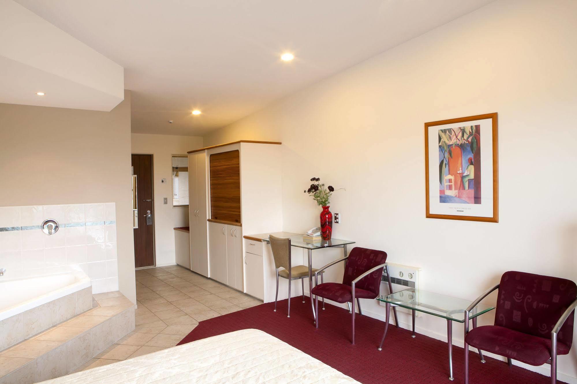 Chantillys Motor Lodge Taupo Exterior photo