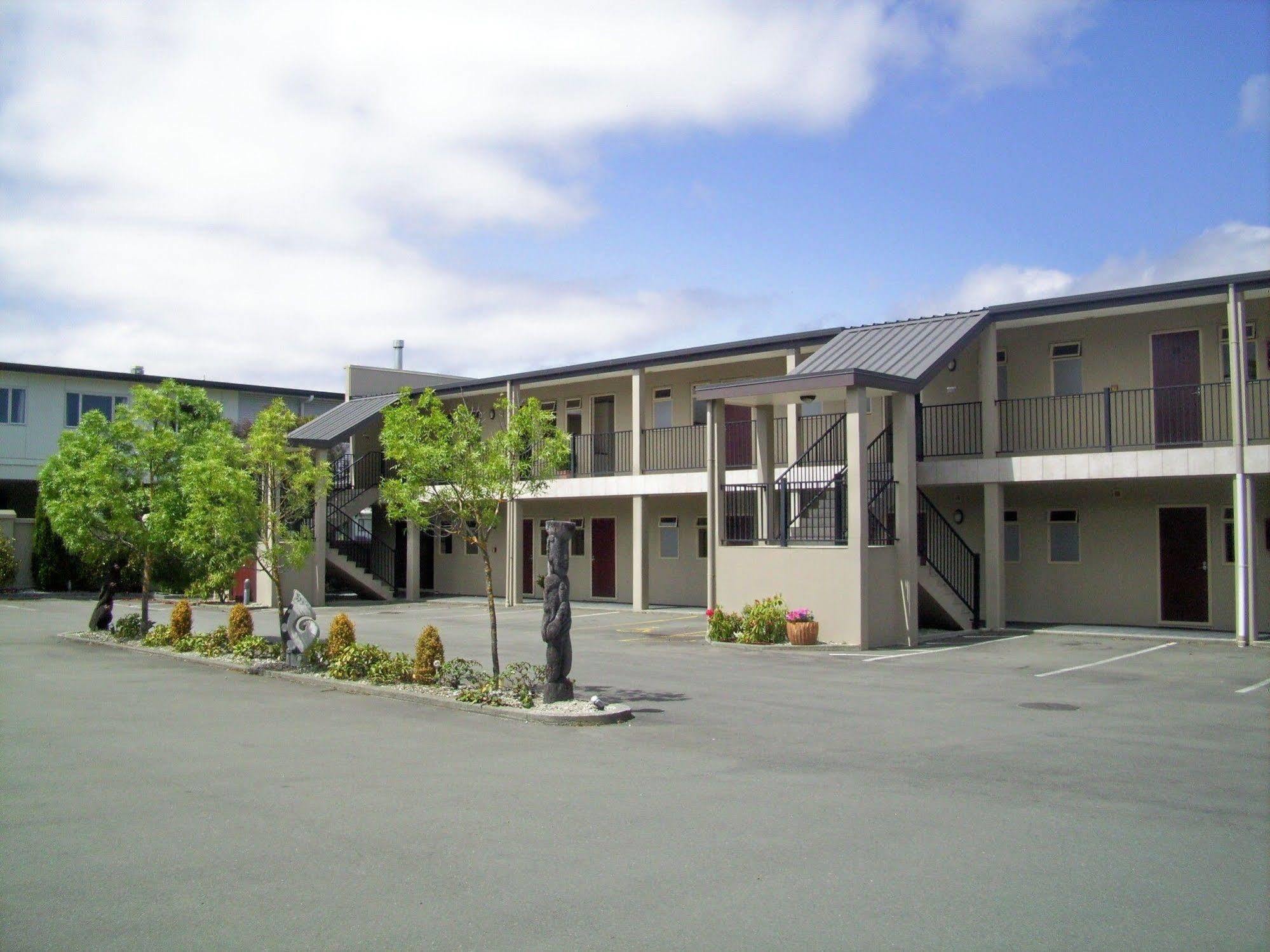 Chantillys Motor Lodge Taupo Exterior photo